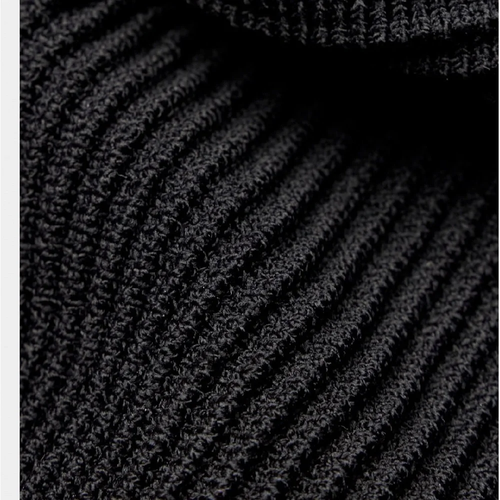 Babaton Black Ribbed Tank Top - Picture 7 of 7